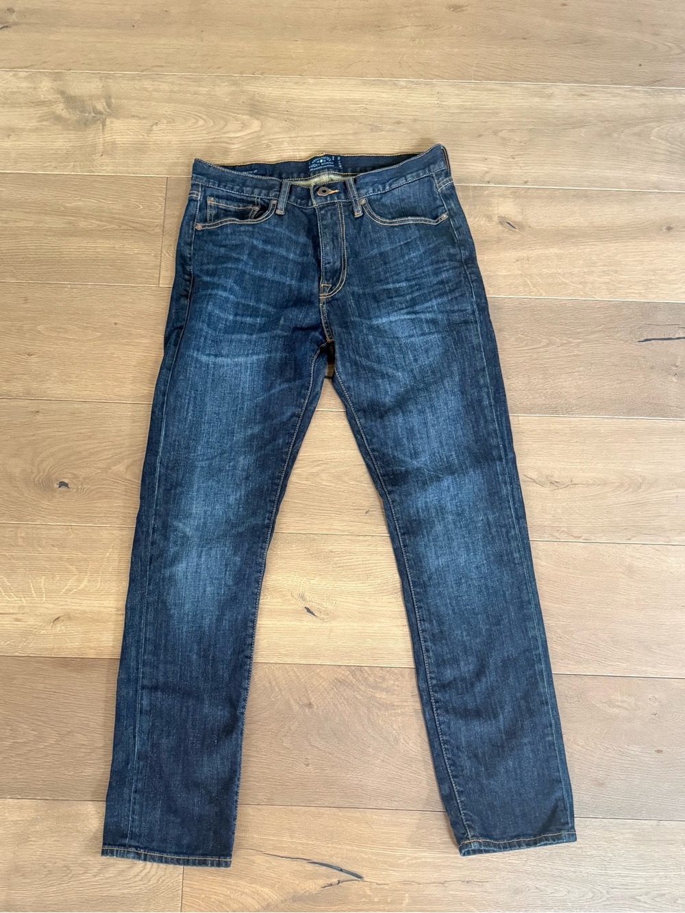 Lucky Brand 410 Athletic Fit Men’s Jeans 31x32 Dark Wash